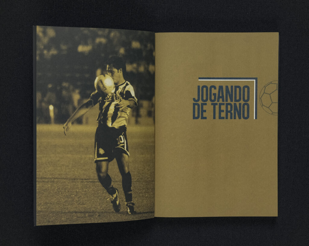 Jogando de Terno 1